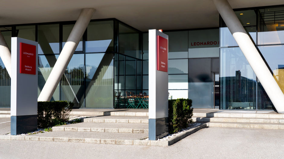Leonardo Hotel Salzburg Airport Exterior