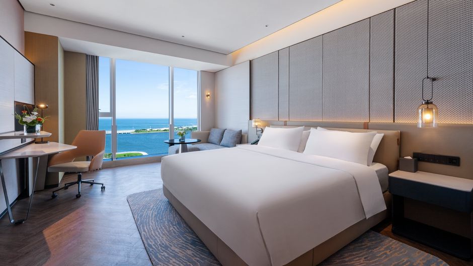 Crowne Plaza Binhai Room