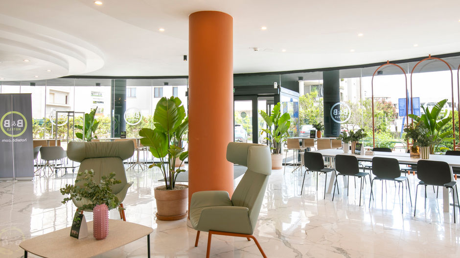 B&B Hotel Latina Lobby
