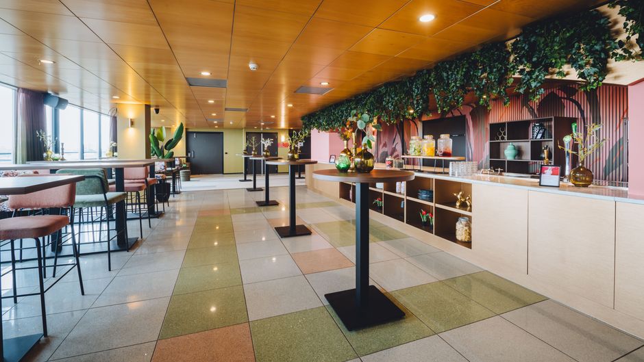 Leonardo Hotel Ijmuiden Seaport Beach Lobby