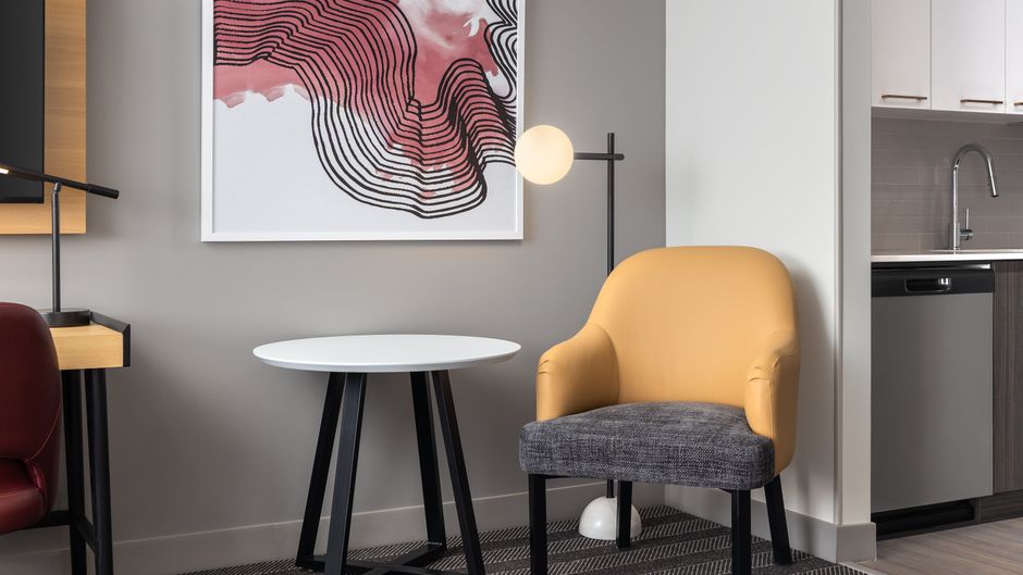Staybridge Suites Airport St Laurent Suite