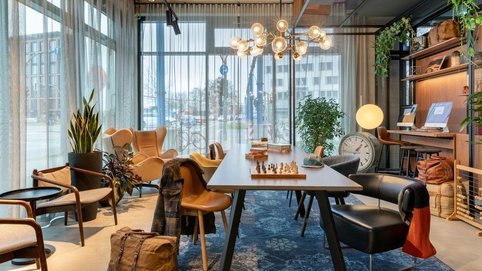 MOXY Berlin Ostbahnhof Lobby