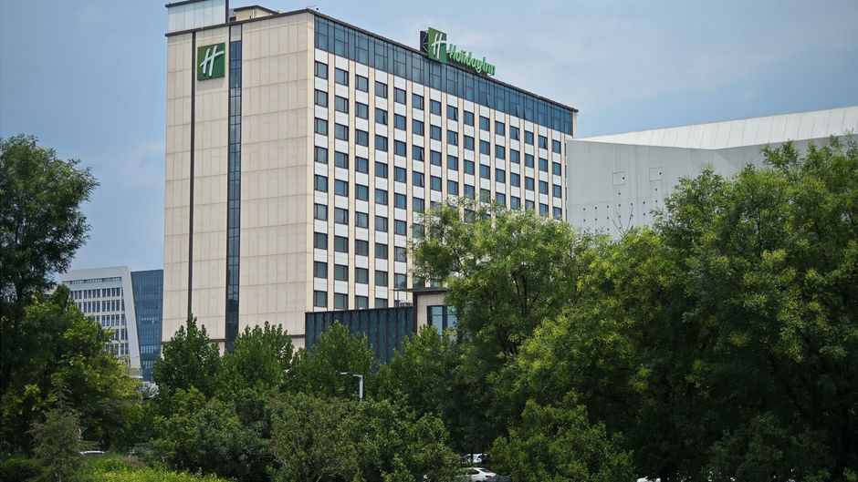 Holiday Inn High Tech Zone Exterior