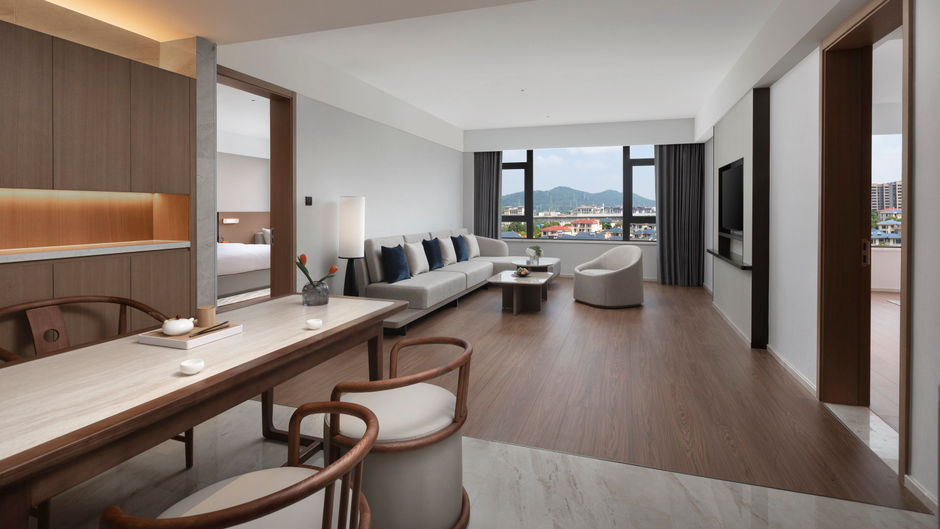 Crowne Plaza Fuchun Lakeside b Suite
