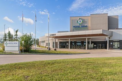 Hotel Dene & Conference Center