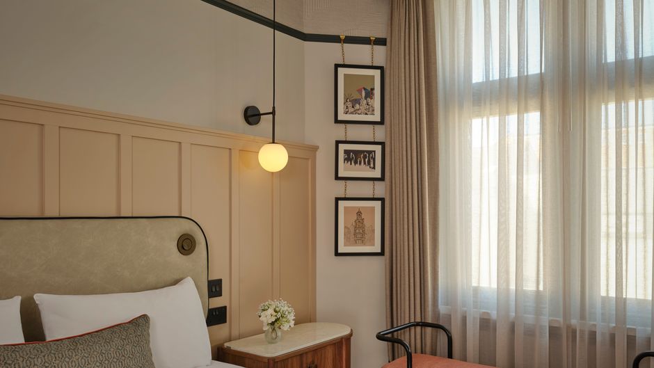The Grand Hotel Leicester Room