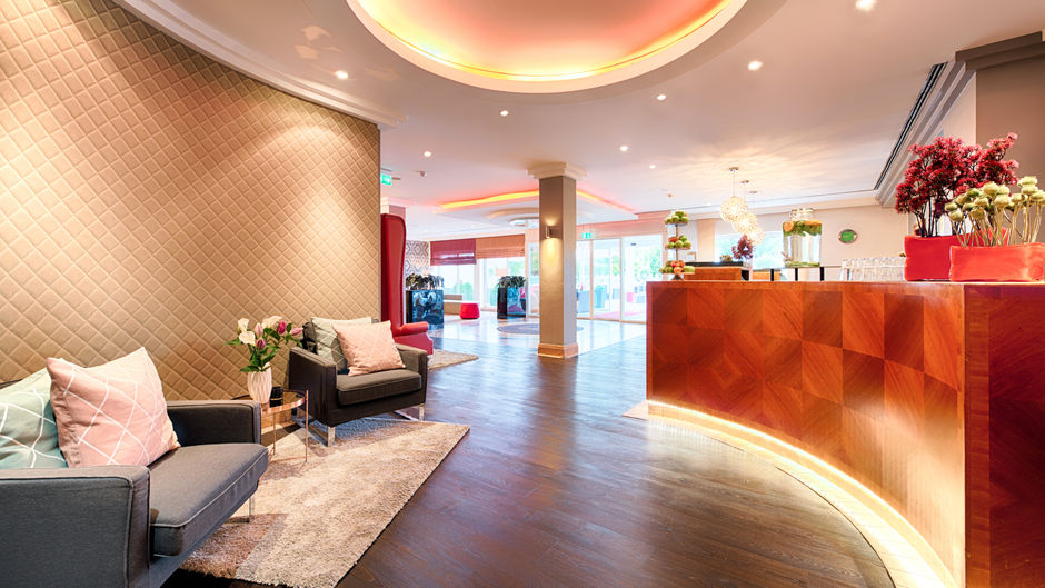 Leonardo Hotel Heidelberg Lobby