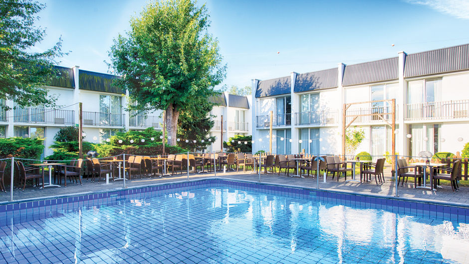 Leonardo Hotel Dusseldorf Airport Pool