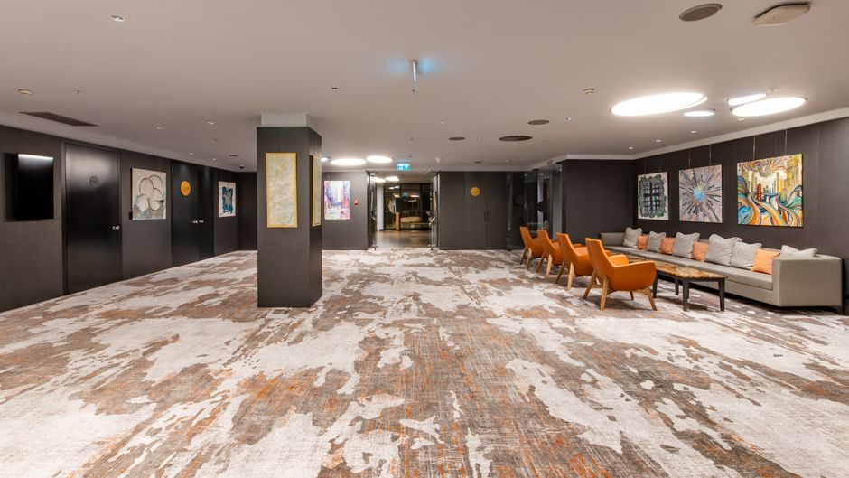 Crowne Plaza Podgorica Lobby