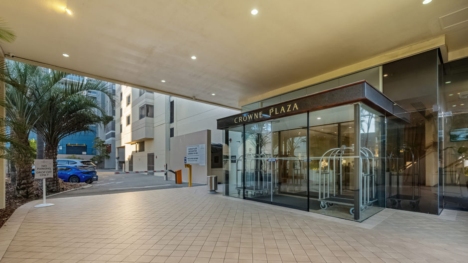 Crowne Plaza Perth Exterior