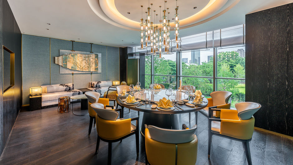 Holiday Inn Exhibition Center Restaurant