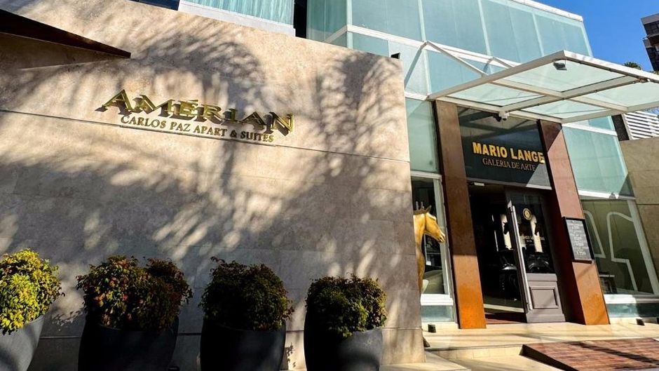 Amerian Carlos Paz Apart & Suites Exterior