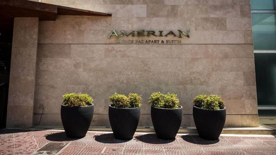 Amerian Carlos Paz Apart & Suites Exterior