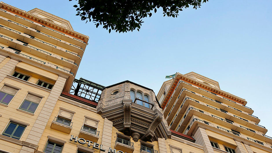 Hotel Monterey Osaka Exterior