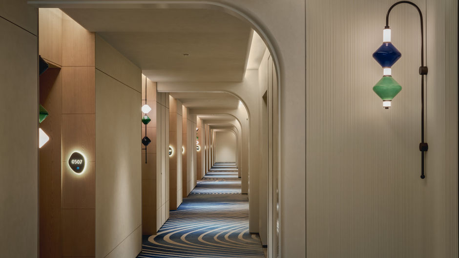Hotel Indigo Harbour City Lobby