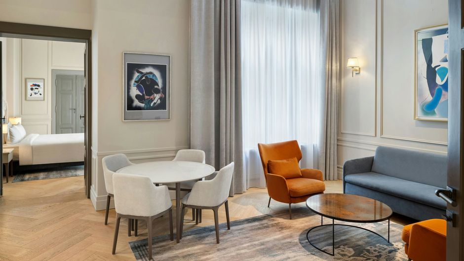 H15 Luxury Palace Suite