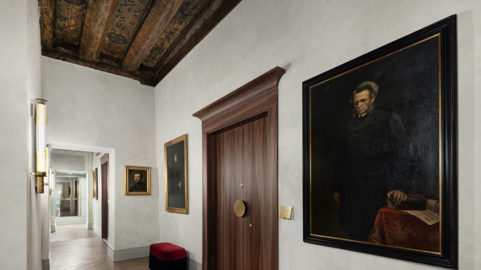 H15 Luxury Palace Other