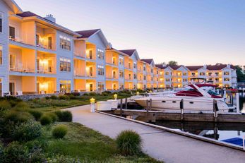 Marina Grand Resort