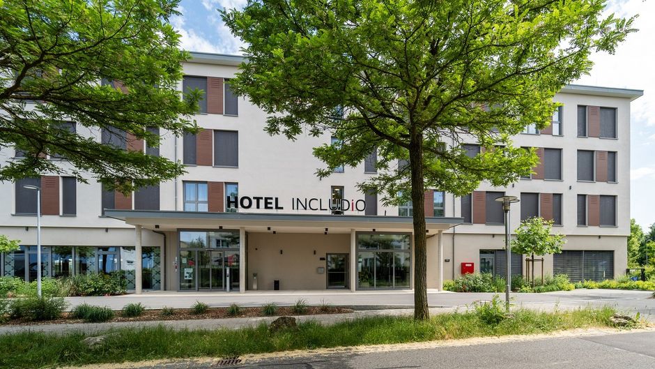 Hotel INCLUDiO Exterior