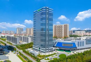Holiday Inn Exp Oriental Colorful City