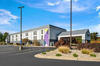 Spark Hilton Stevensville