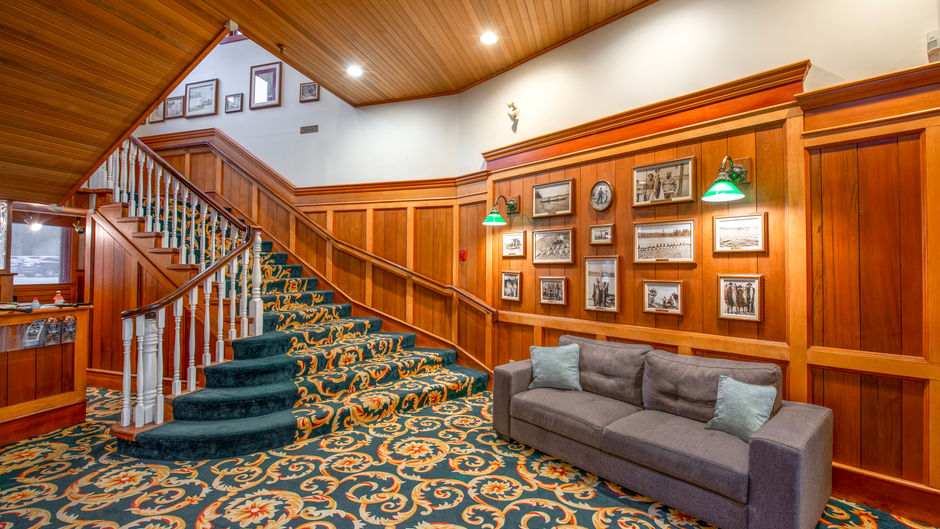 Painter's Lodge Lobby