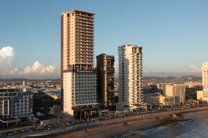 Holiday Inn Exp Suites Mazatlan