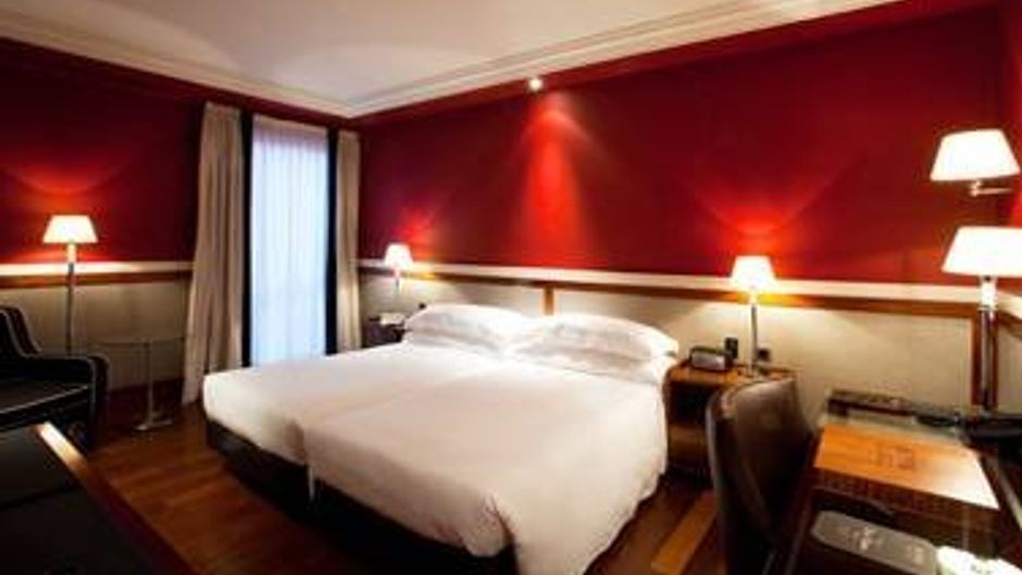 Hotel 1898 Room