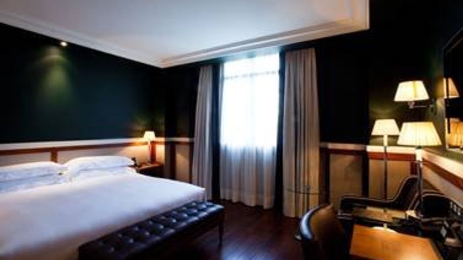 Hotel 1898 Room