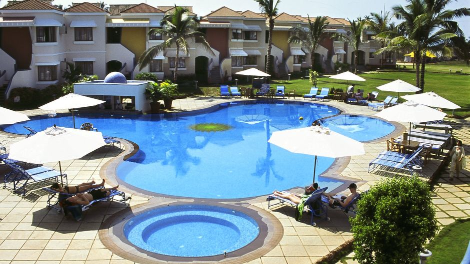 Royal Orchid Brindavan Garden Pool