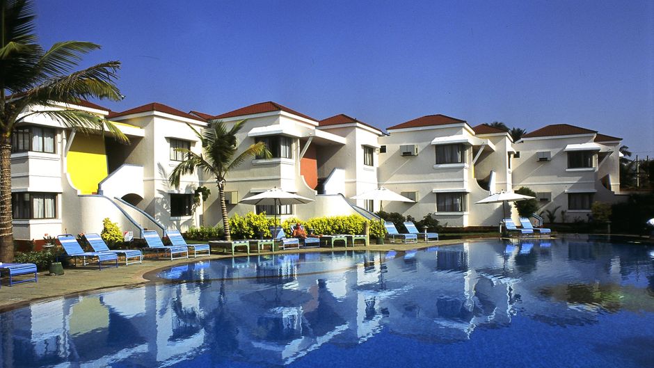 Royal Orchid Brindavan Garden Pool