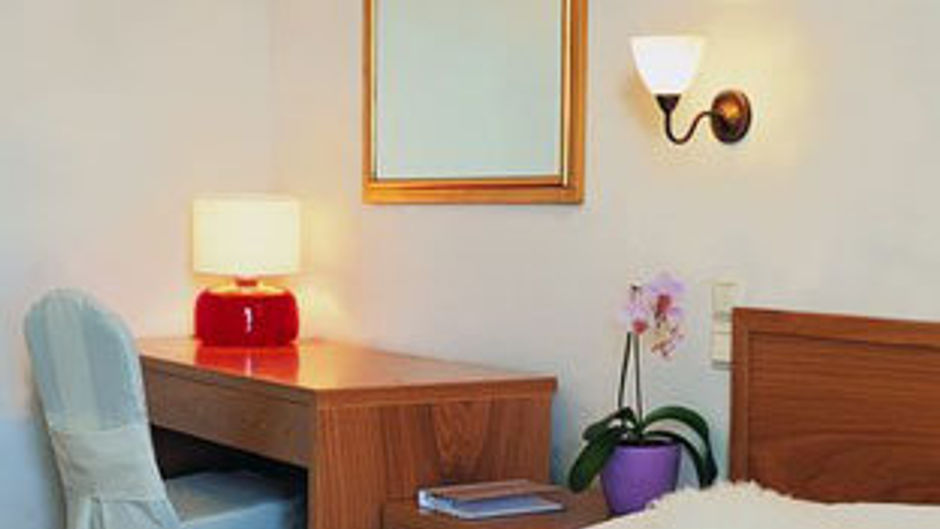 Amarilia Hotel Room