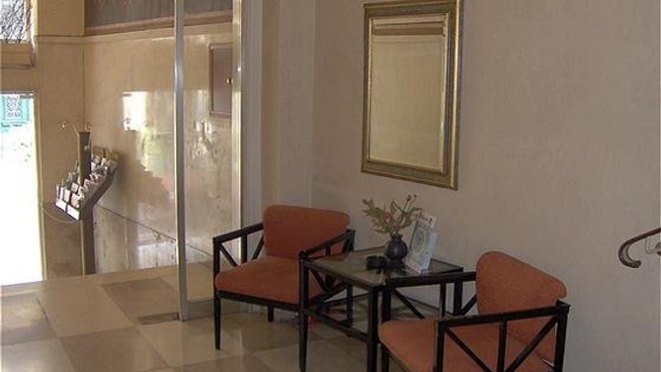 Sterlings Mac Hotel Lobby