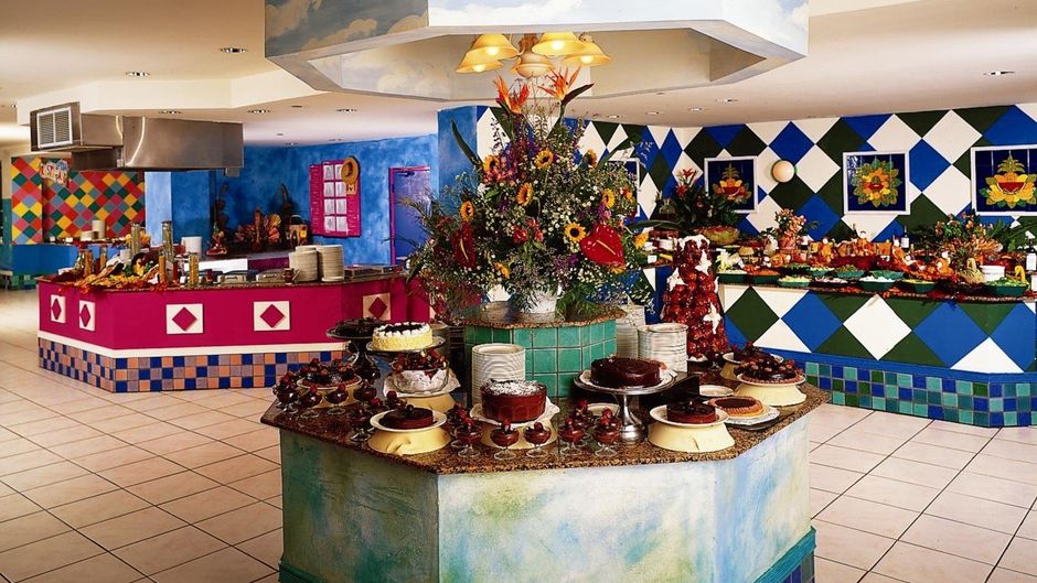 Breezes Resort & Spa Bahamas Restaurant