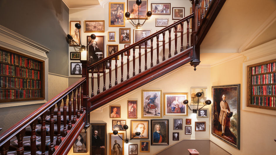 Hotel Indigo Edinburgh - Princes Street Lobby