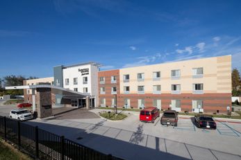 Fairfield Inn & Suites Detroit Macomb