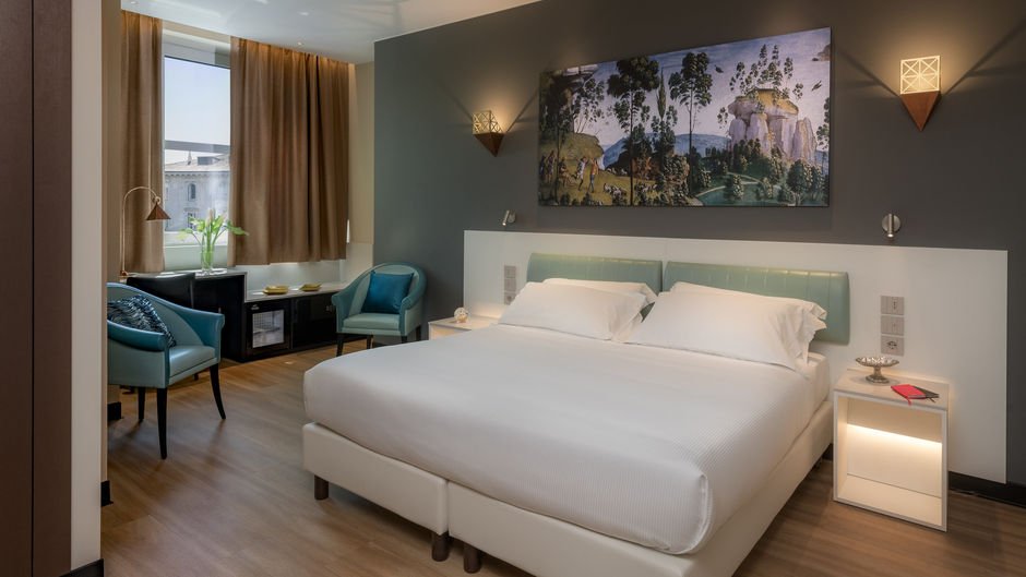 Sangallo Palace Room