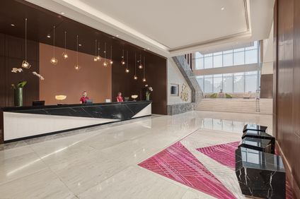 Crowne Plaza Hotel Galleria Manila
