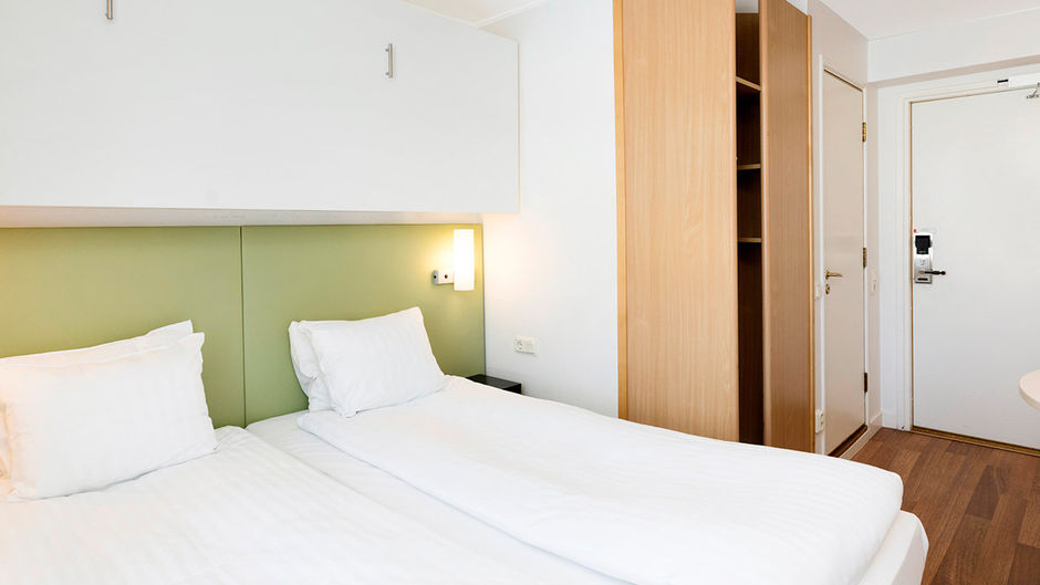 Good Morning Goteborg City Room