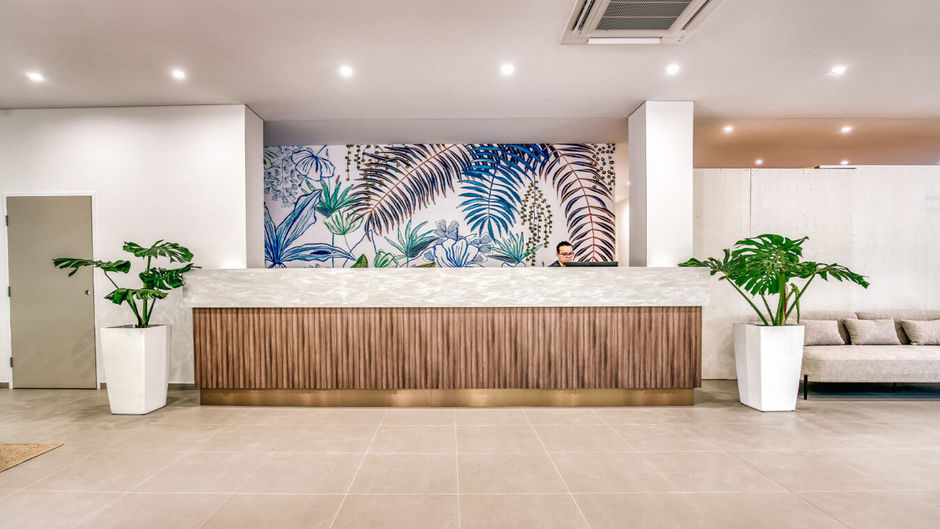 Palms City Resort Lobby