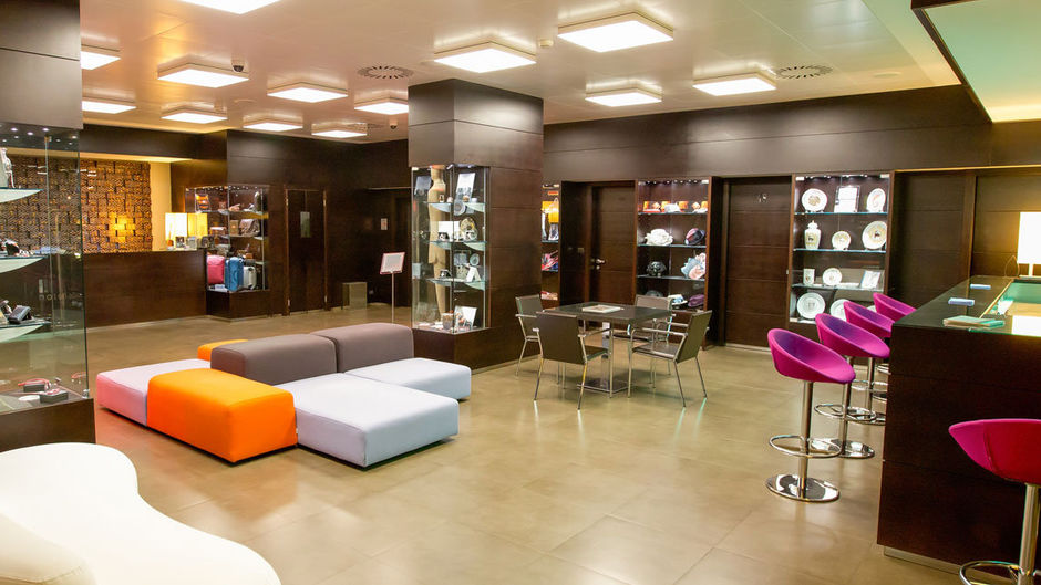 Ariha Hotel Lobby