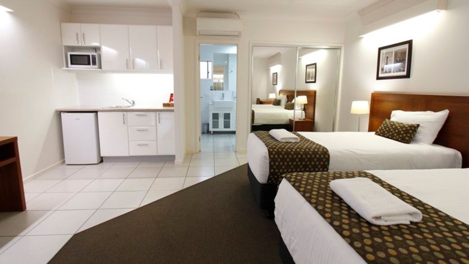 Chinchilla Downtown Motor Inn Suite
