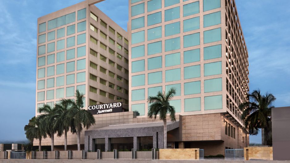 Courtyard by Marriott Chennai Exterior