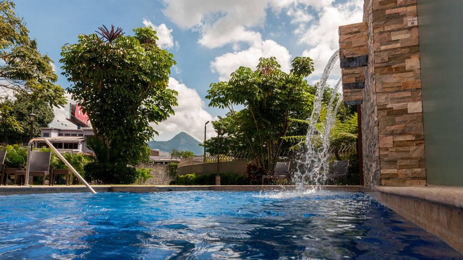 Courtyard by Marriott San Salvador Pool