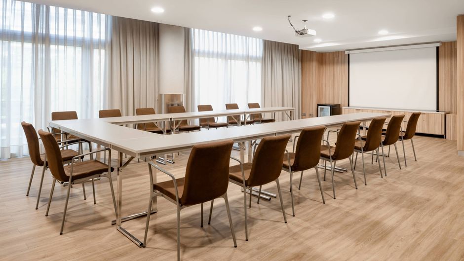 AC Som Hotel Meeting