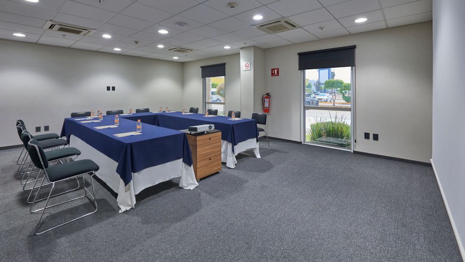 City Express by Marriott Tehuacan Meeting
