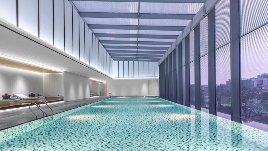 Crowne Plaza Jiangmen Binjiang Pool