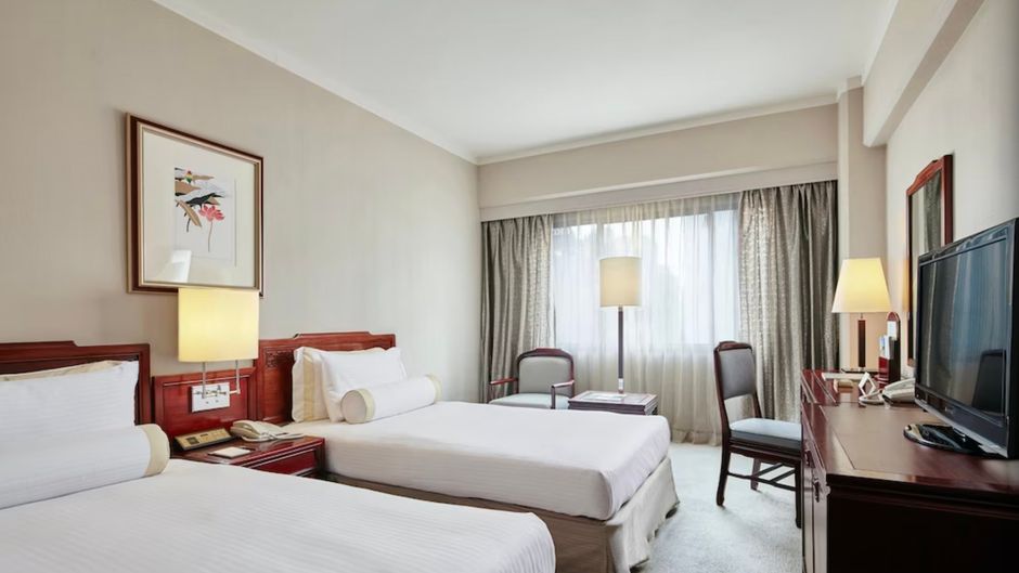 The Howard Plaza Hotel Taipei Room