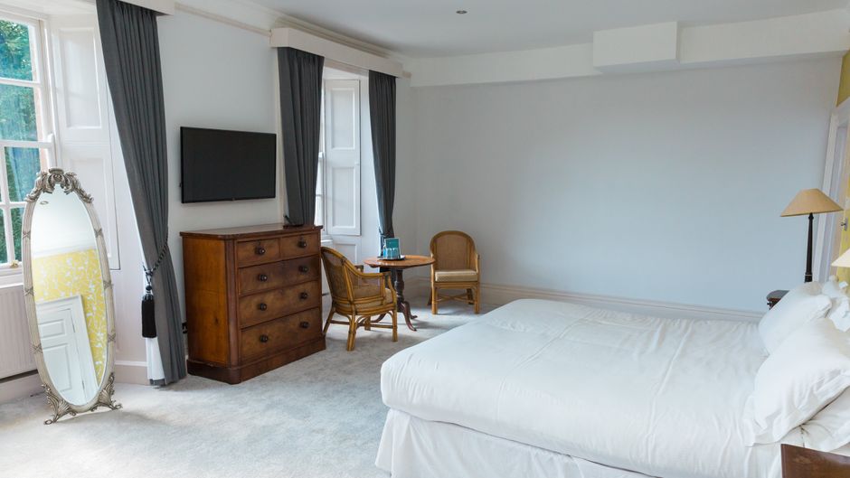 Holbrook Manor & Spa Suite
