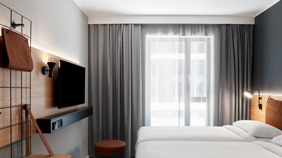 Moxy Milton Keynes Room